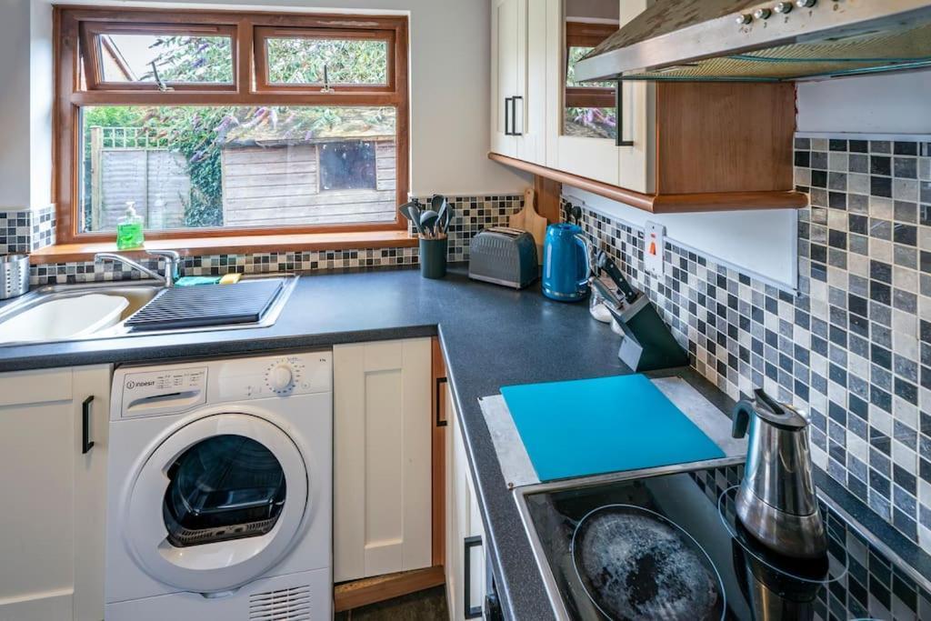 Modern 3 Bedroom House Close To Ferry And City Centre Belfast Exterior foto